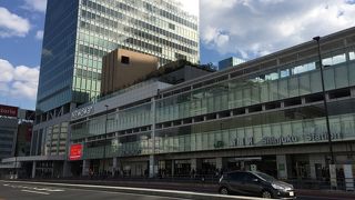 エキナカもエキソトも充実したニュウマン