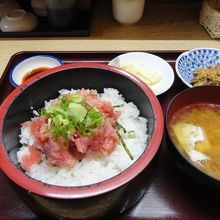 すきみ丼 600円