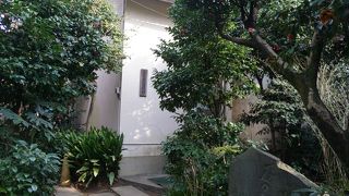 谷根千の名物施設の一つ