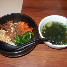 ビビンバハーフとスープ