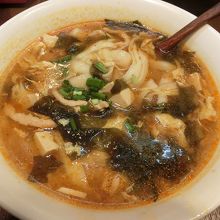 スーラータン麺 （\950）