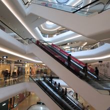 セントラル エンバシー