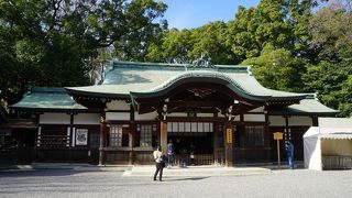 祭神は、大国主社（大黒様）と事代主社（恵比須様）