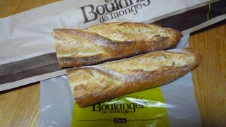 この店のイチオシはバケット！