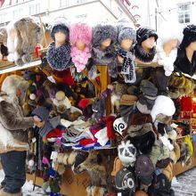 色々なお店が出ています