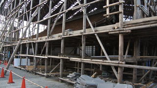 足場が組まれていました。