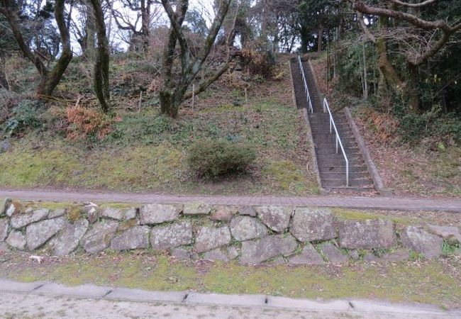 ほとんど遺構はない