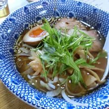 スパイス醤油ラーメン