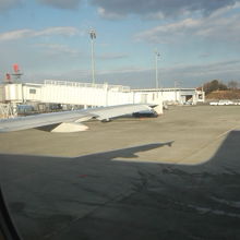 慌ただしく搭乗したため、施設内の写真は撮影できませんでした