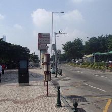 お寺はバスの終点です。