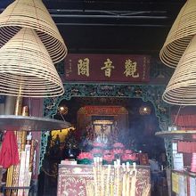 お参りするところがたくさんあります。