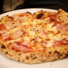 豚三兄弟のピザ