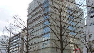 若い世代の女の子向けのショップが中心ですね。