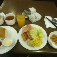 朝食バイキング