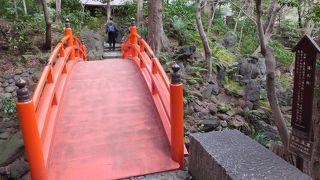 渡ることができますが滑らないよう。