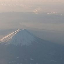 朝一便の富士の近景