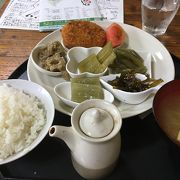 フキ料理と