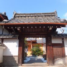 天龍寺総門からすぐです