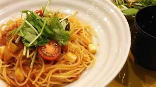 栄地下街で京風パスタ