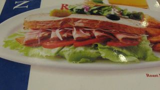 飛行機が見えます