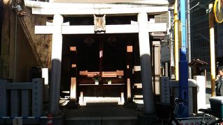 関東大震災後に当地に移されました。