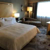 客室は古いながらも落ち着いています。