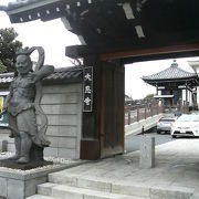 志村坂上駅近くの広めのお寺です