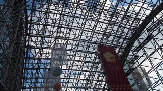 金沢駅の東口を出てすぐに