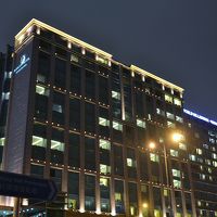 海岸通りからの夜景写真全景です