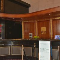 ホテルフロントの一部の風景です