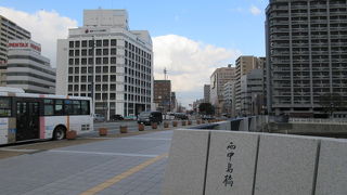 那珂川の風景が楽しめます。