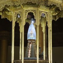 あそこにお釈迦様の歯が！