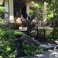 1つの建物に10～15室位ずつスタンダードスイートがあります