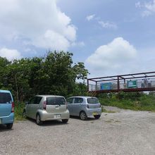 駐車スペースがあります。