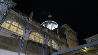 イギリスのリチャード王が創建した教会