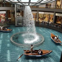 船のロータリーになっています