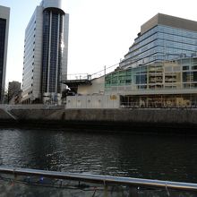 水上公園とアクロスそしてダイドービル