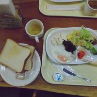 朝食。十分な内容です。