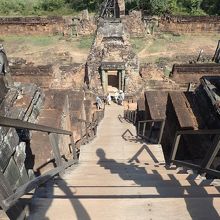手すり付き階段
