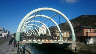 しらなければただの川