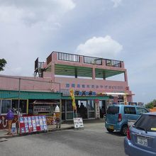 ぜひ屋上へ上がりましょう。