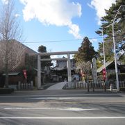 長い間、前橋の安全と平和を見守り続けてる神社です