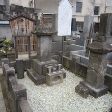 ９赤穂浪士母の墓