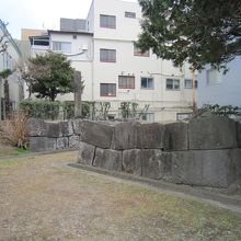 ７裏から入った場合の門跡