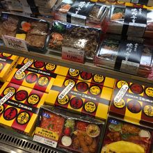 有名店のお弁当がそろいます