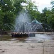 ペテルゴーフの噴水の一つ