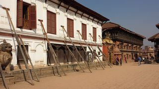 中世の時代に迷い込んだような錯覚