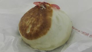 肉まんおいしい！