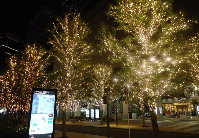 センチュリー豊田ビル　クリスマスイルミネーション