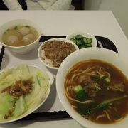 台湾料理が食べられます